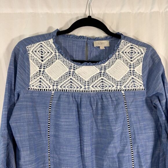 Loft Blouse Women's Small Blue White Crochet 3/4 Bell Sleeve Round Neck Cotton - Picture 2 of 11